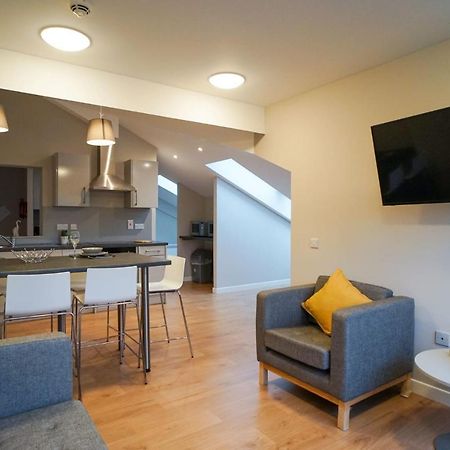 1 Bedroom Apartments, Studios And Ensuite Bedrooms With Shared Kitchen At Centro House In Stirling Extérieur photo