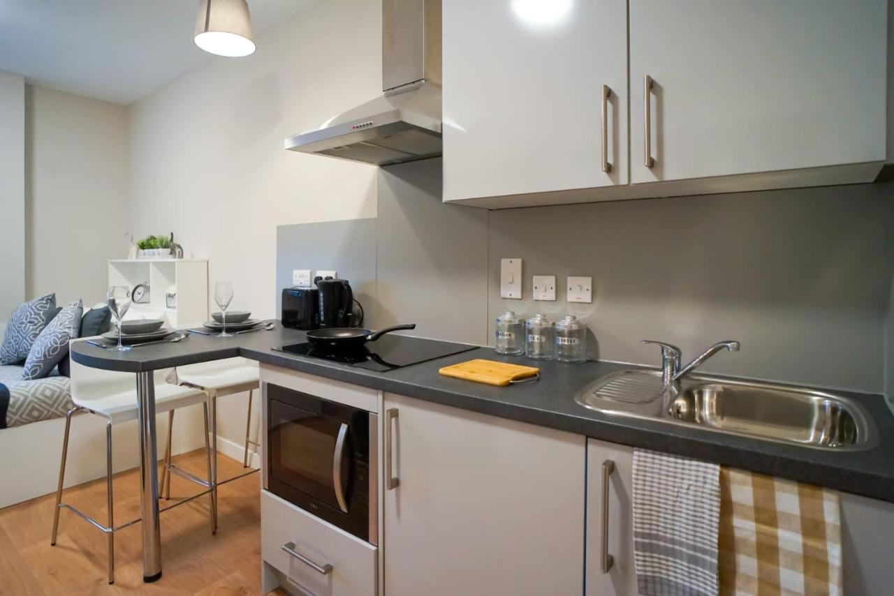 1 Bedroom Apartments, Studios And Ensuite Bedrooms With Shared Kitchen At Centro House In Stirling Extérieur photo