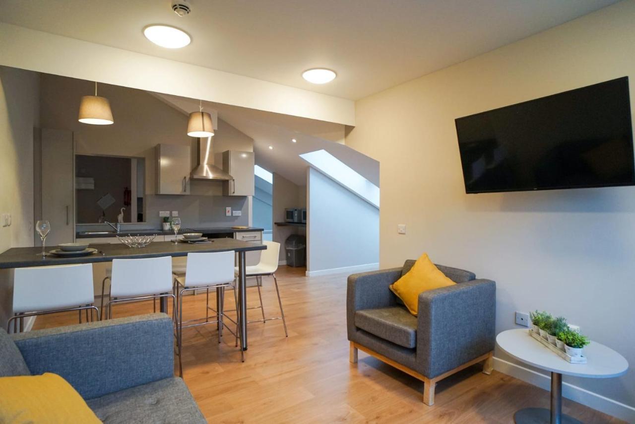 1 Bedroom Apartments, Studios And Ensuite Bedrooms With Shared Kitchen At Centro House In Stirling Extérieur photo
