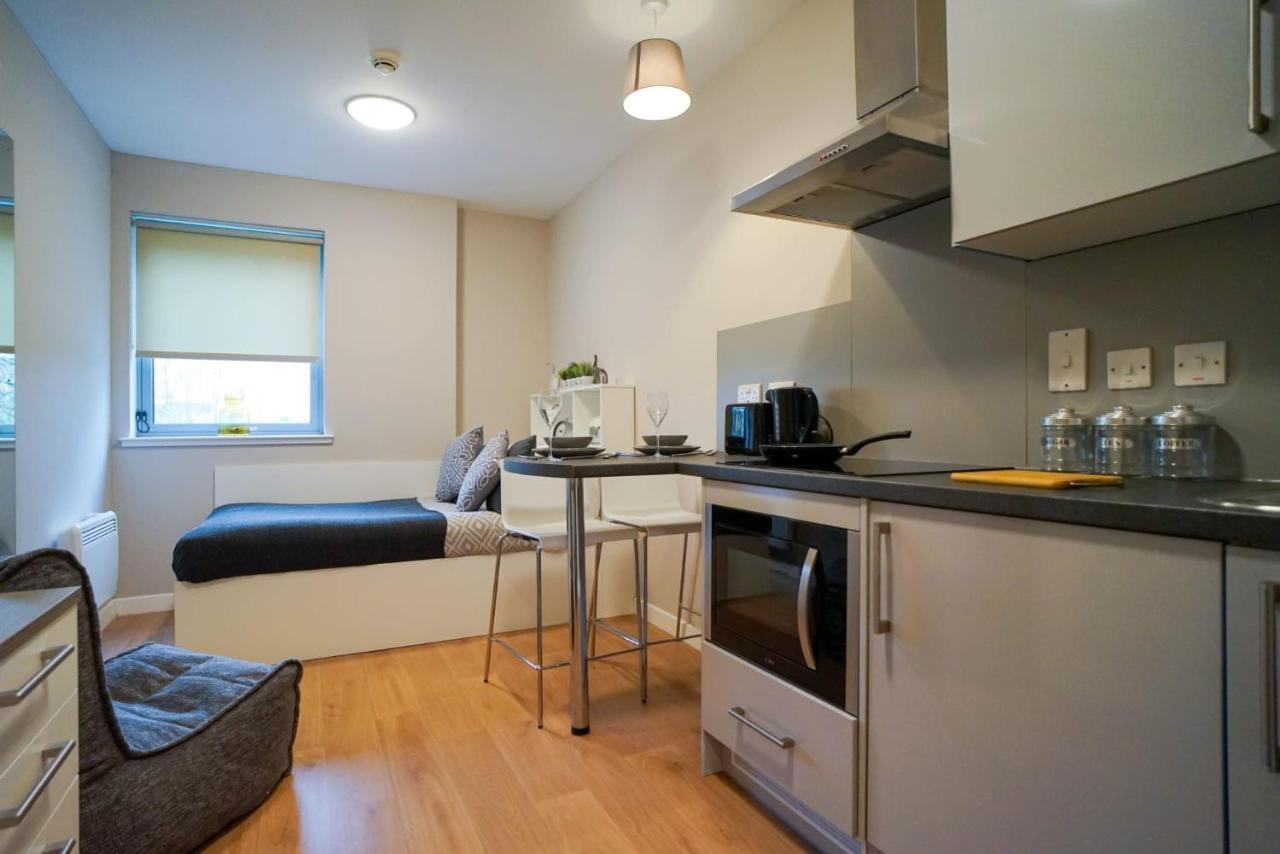 1 Bedroom Apartments, Studios And Ensuite Bedrooms With Shared Kitchen At Centro House In Stirling Extérieur photo