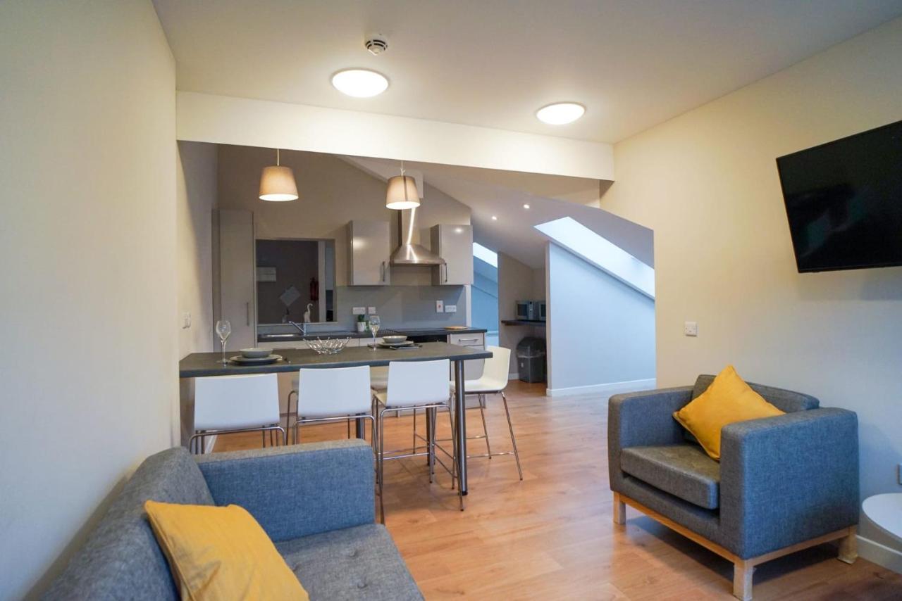 1 Bedroom Apartments, Studios And Ensuite Bedrooms With Shared Kitchen At Centro House In Stirling Extérieur photo