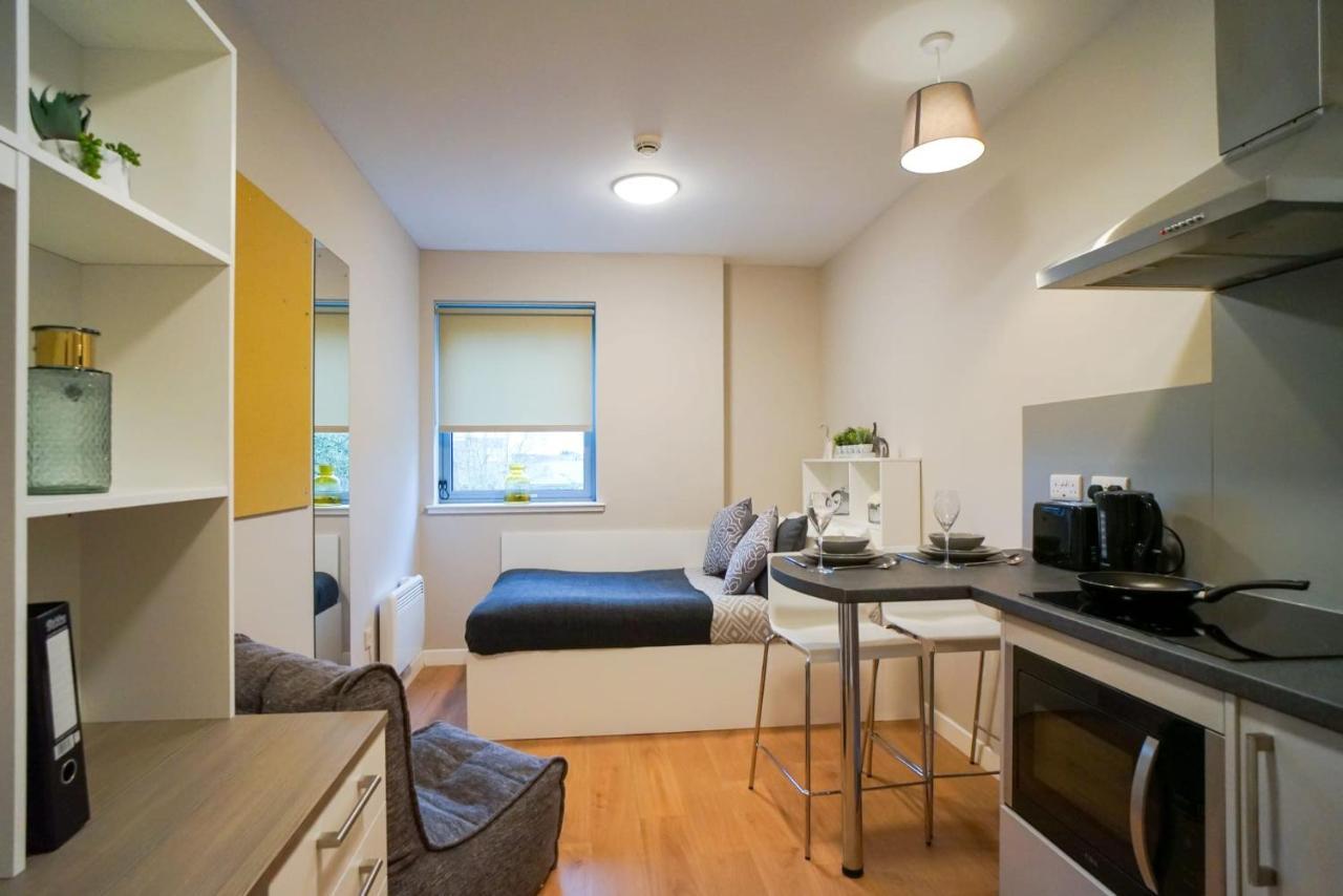 1 Bedroom Apartments, Studios And Ensuite Bedrooms With Shared Kitchen At Centro House In Stirling Extérieur photo