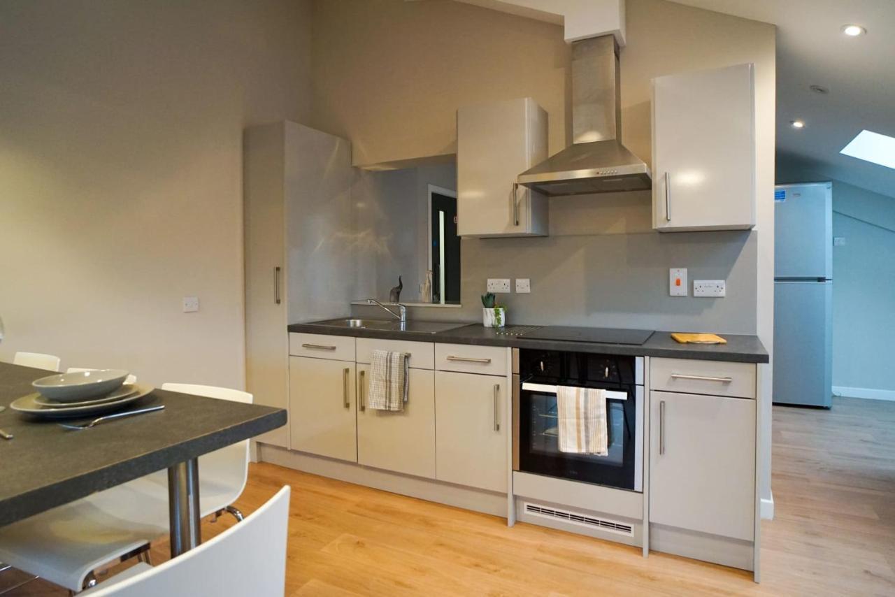 1 Bedroom Apartments, Studios And Ensuite Bedrooms With Shared Kitchen At Centro House In Stirling Extérieur photo
