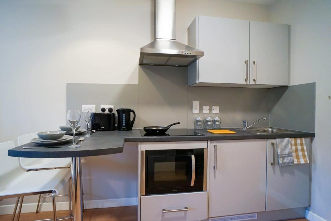 1 Bedroom Apartments, Studios And Ensuite Bedrooms With Shared Kitchen At Centro House In Stirling Extérieur photo